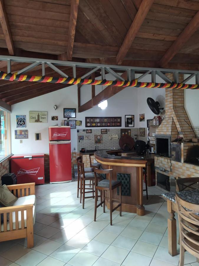 Iup House Hostel Blumenau Exteriör bild